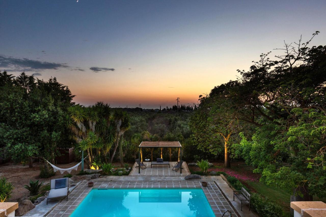 Villa Casablanca By Perle Di Puglia Алецио Екстериор снимка