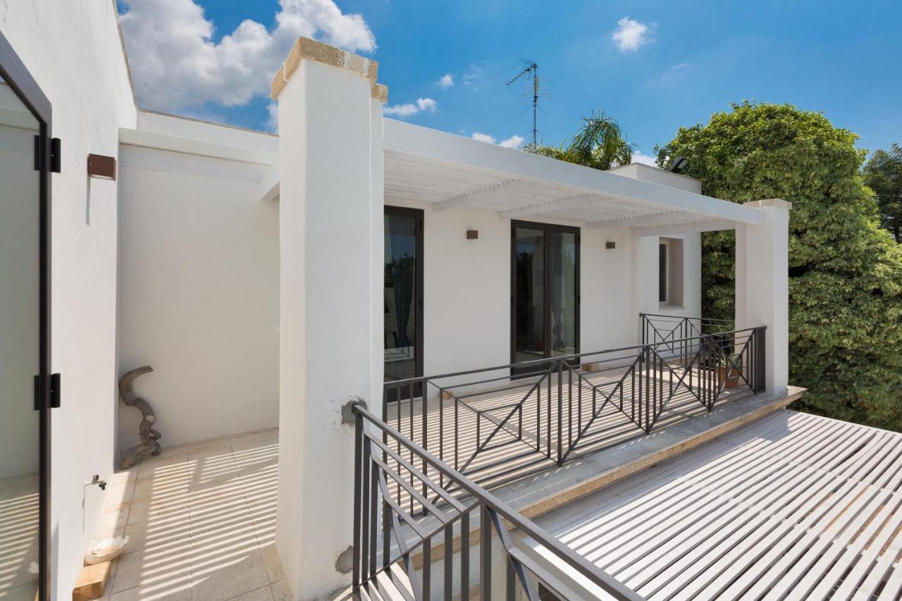 Villa Casablanca By Perle Di Puglia Алецио Екстериор снимка