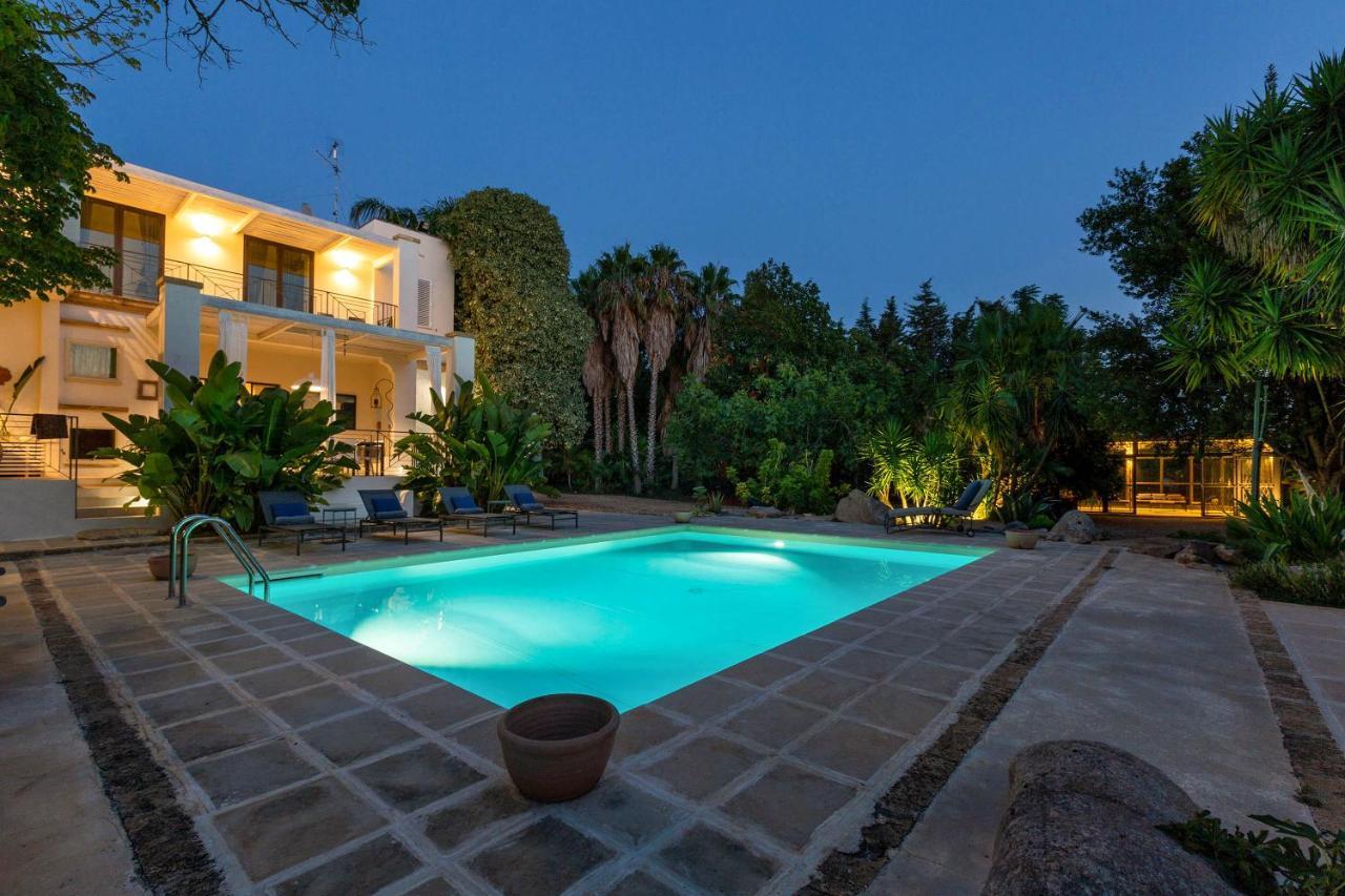Villa Casablanca By Perle Di Puglia Алецио Екстериор снимка