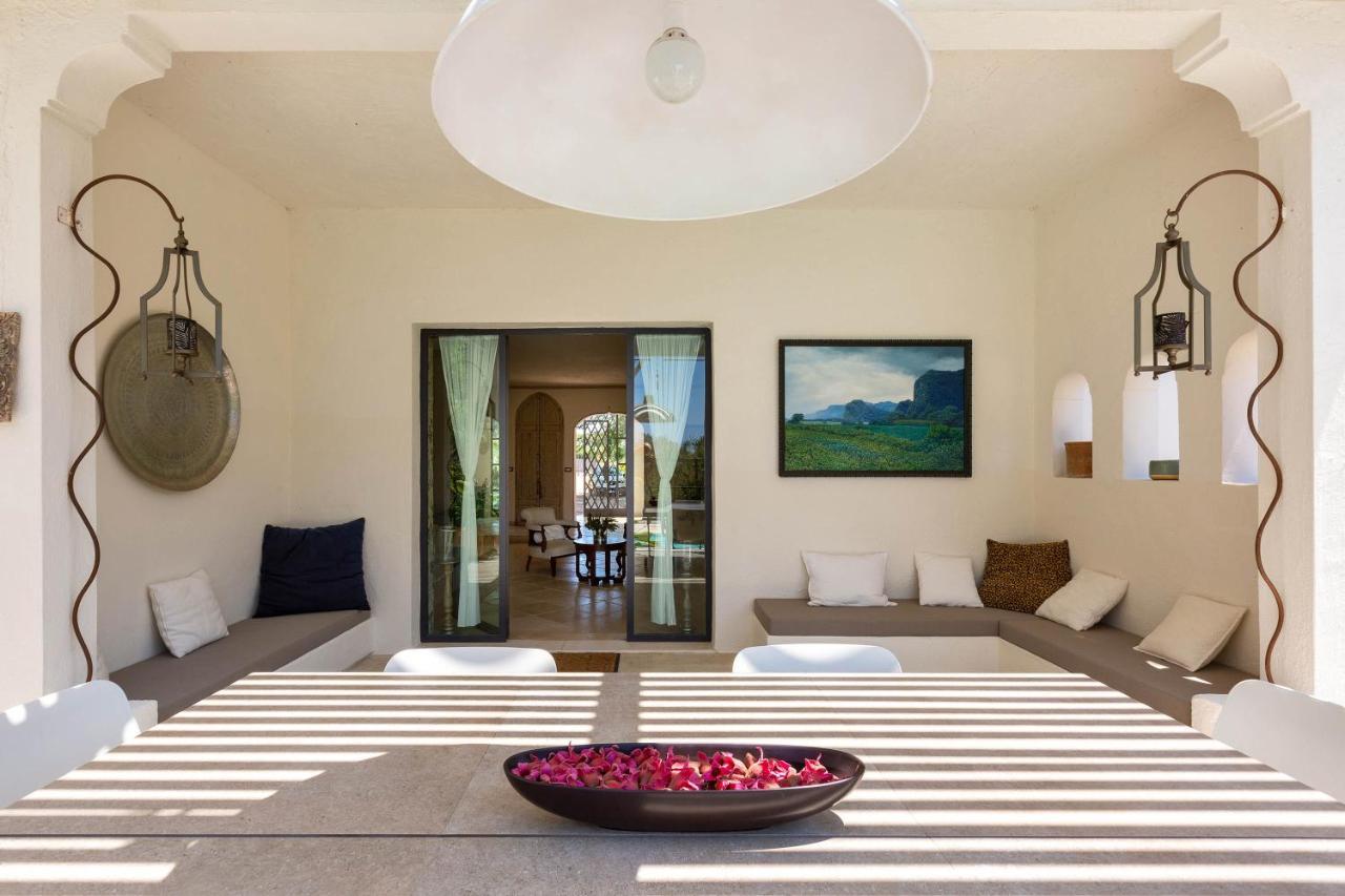 Villa Casablanca By Perle Di Puglia Алецио Екстериор снимка