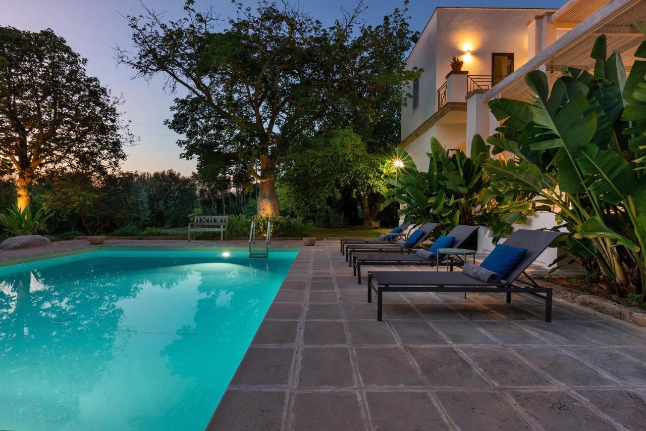 Villa Casablanca By Perle Di Puglia Алецио Екстериор снимка