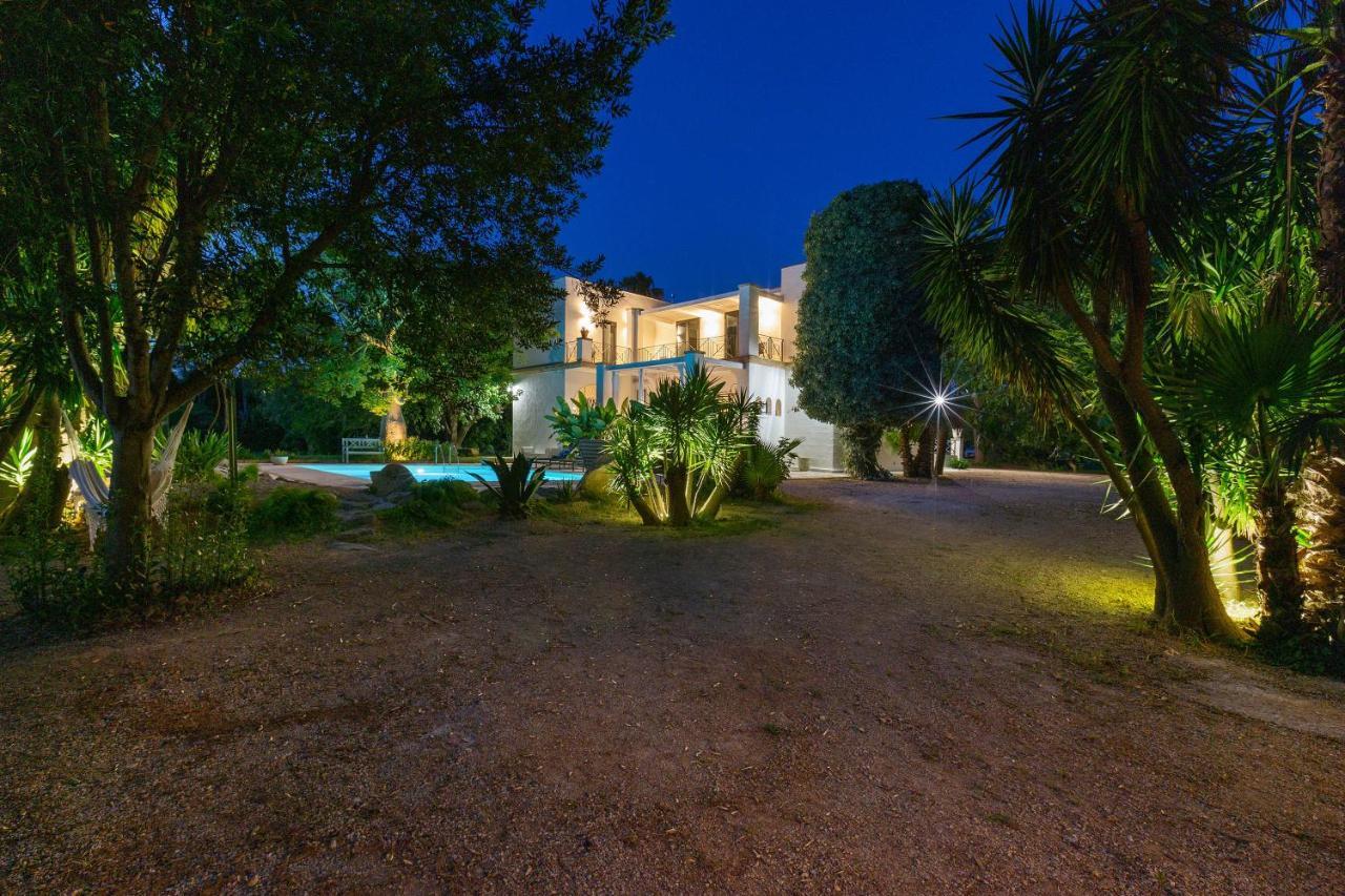 Villa Casablanca By Perle Di Puglia Алецио Екстериор снимка